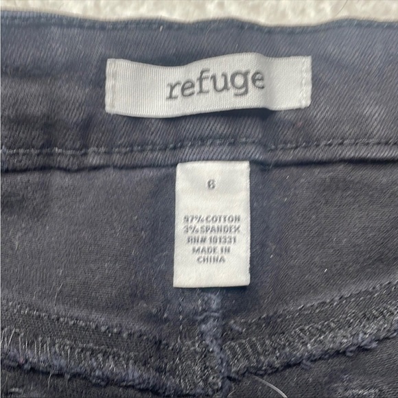 Refuge Black Distressed Jean shorts Size 6 Black Button Fly - Picture 3 of 7